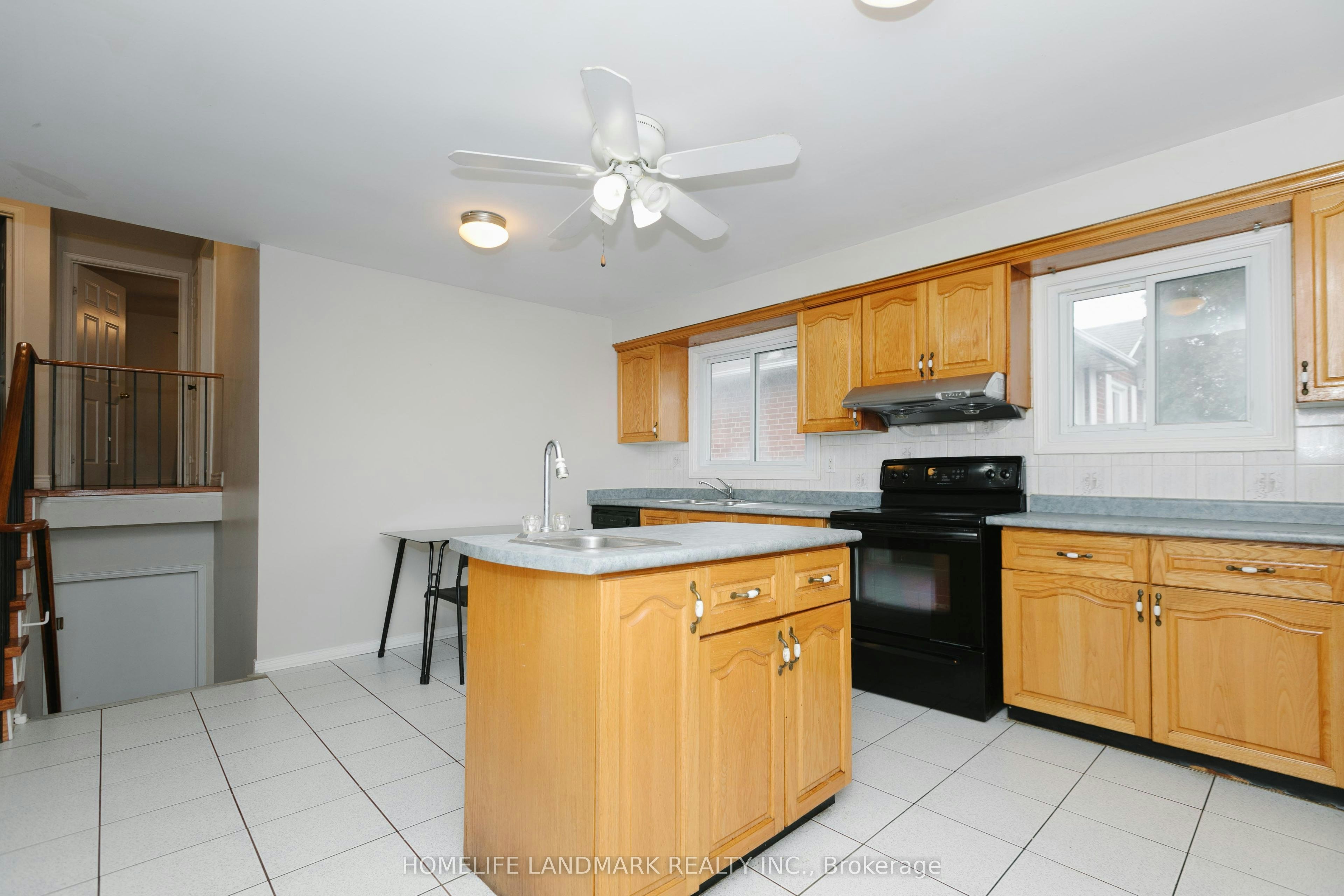 22 Blenheim Drive, Brampton, ON, L6Z 1H9 - 10