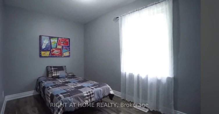 15 Elizabeth Street, Halton Hills, ON, L7G 2R1 - 8