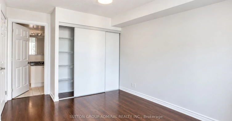 1007-5 Michael Power Place, Toronto, ON, M9A 0A3 - 12
