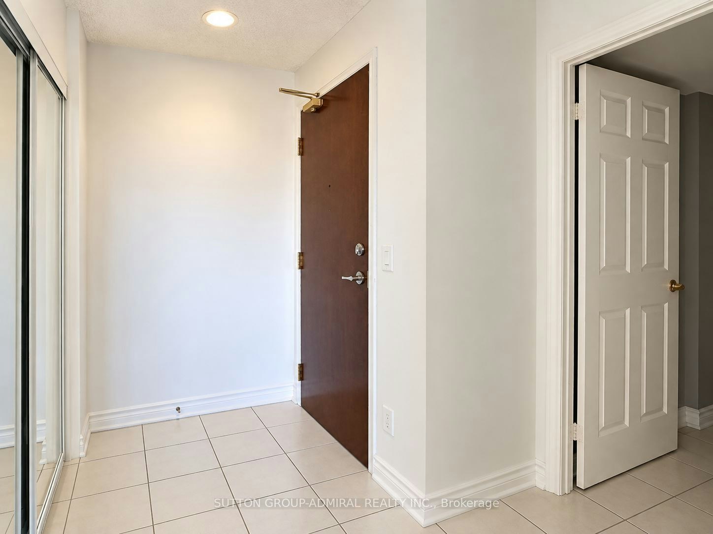 1007-5 Michael Power Place, Toronto, ON, M9A 0A3 - 4