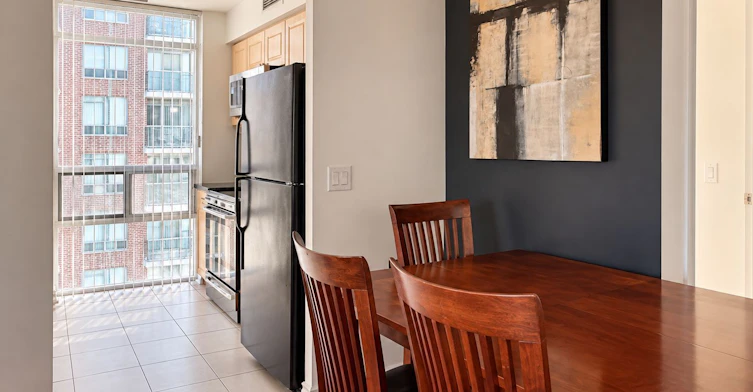 1007-5 Michael Power Place, Toronto, ON, M9A 0A3 - 9