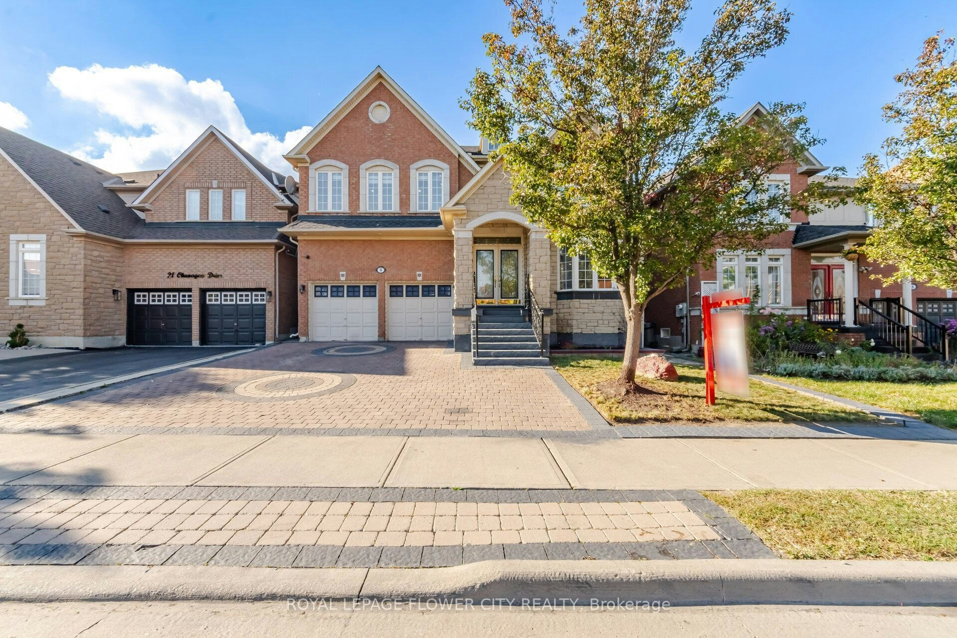 4 Castle Mountain Drive, Brampton, ON, L6R 2Y1