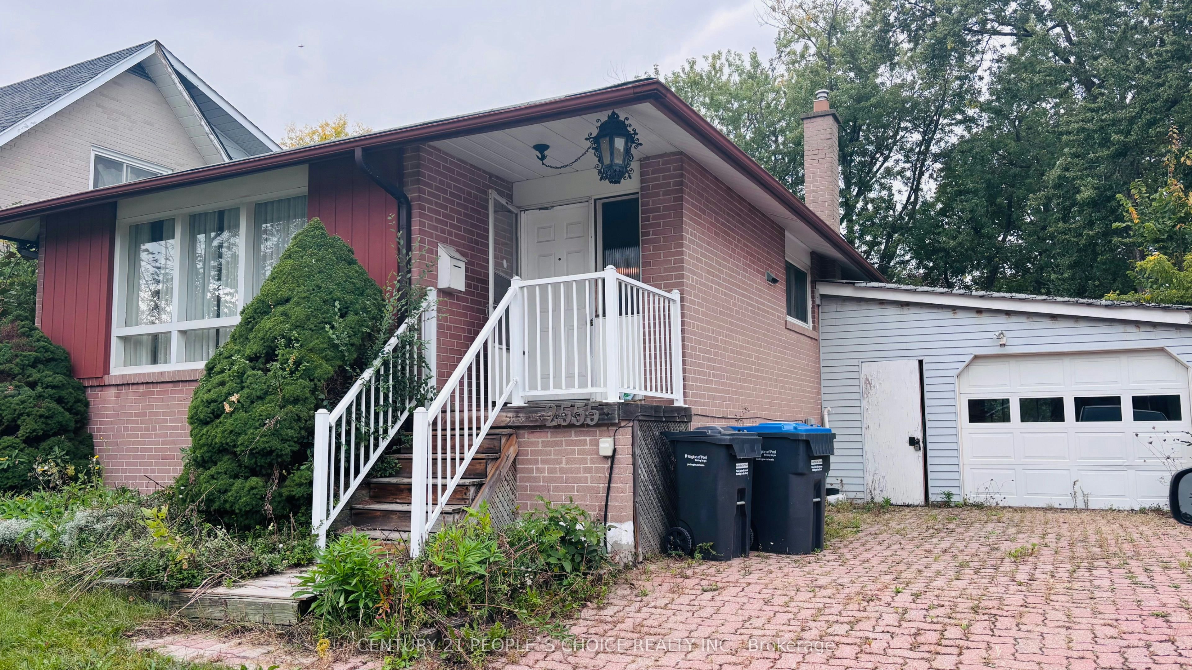 2555 Chalkwell Close, Mississauga, ON, L5J 2C1