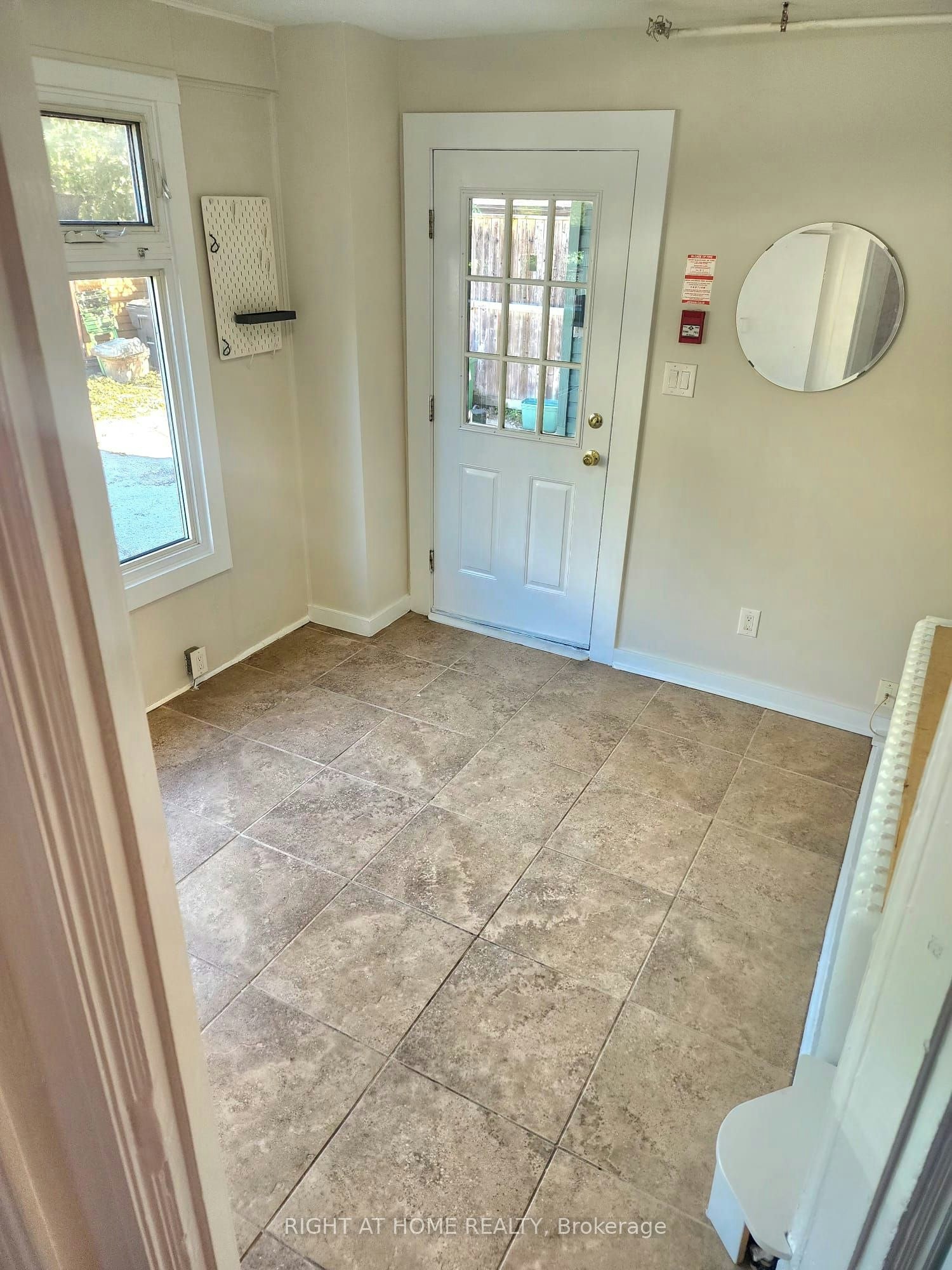 unit 2-32 High Park Boulevard N, Toronto, ON, M6R 1M7 - 9