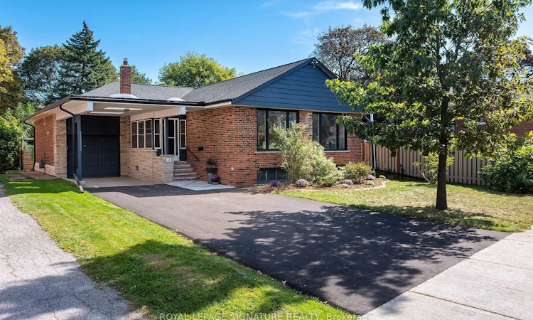 11 Koos Road