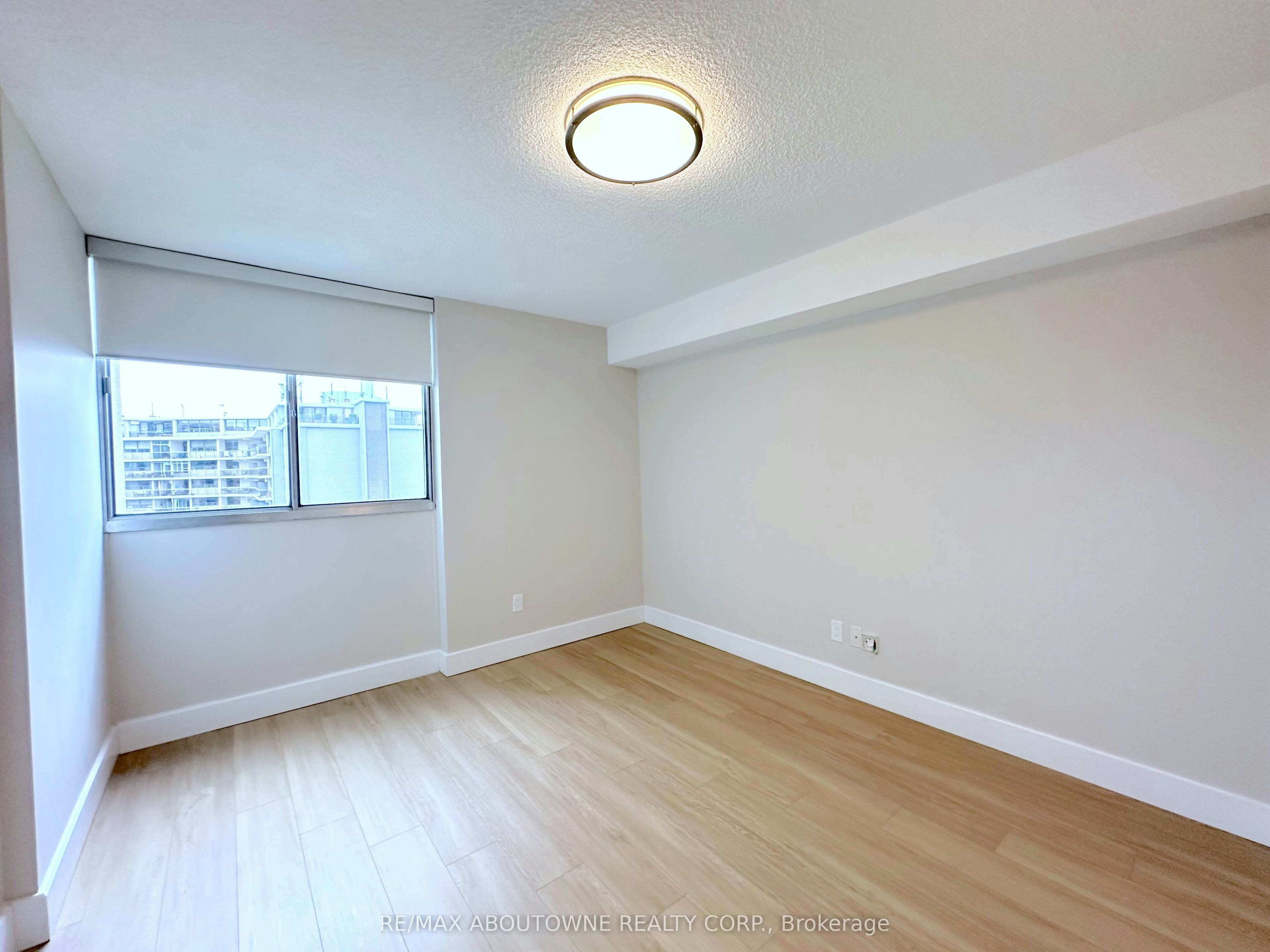 1101-165 La Rose Avenue, Toronto, ON, M9P 3S9 - 10