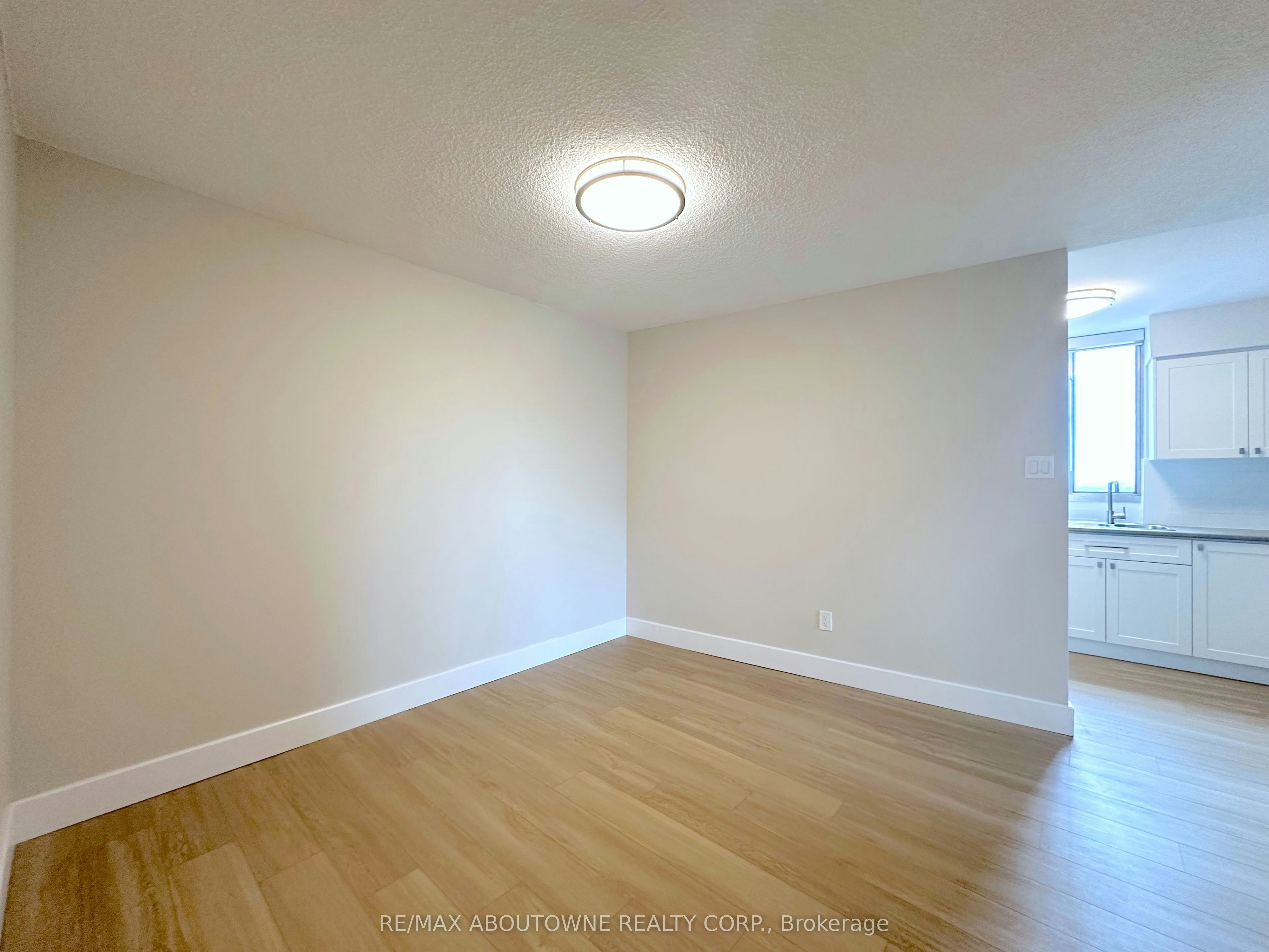 1101-165 La Rose Avenue, Toronto, ON, M9P 3S9 - 7