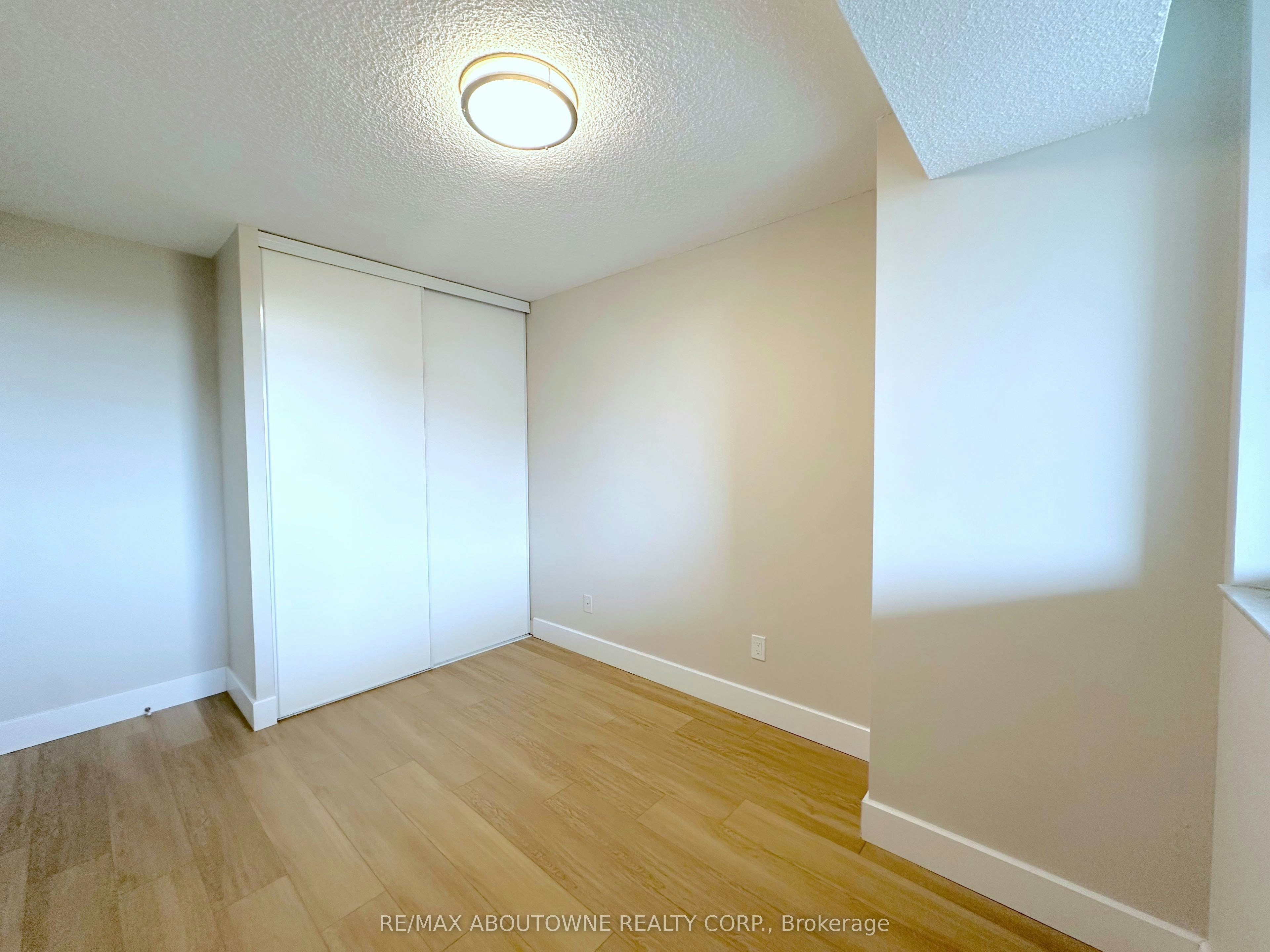 1101-165 La Rose Avenue, Toronto, ON, M9P 3S9 - 9
