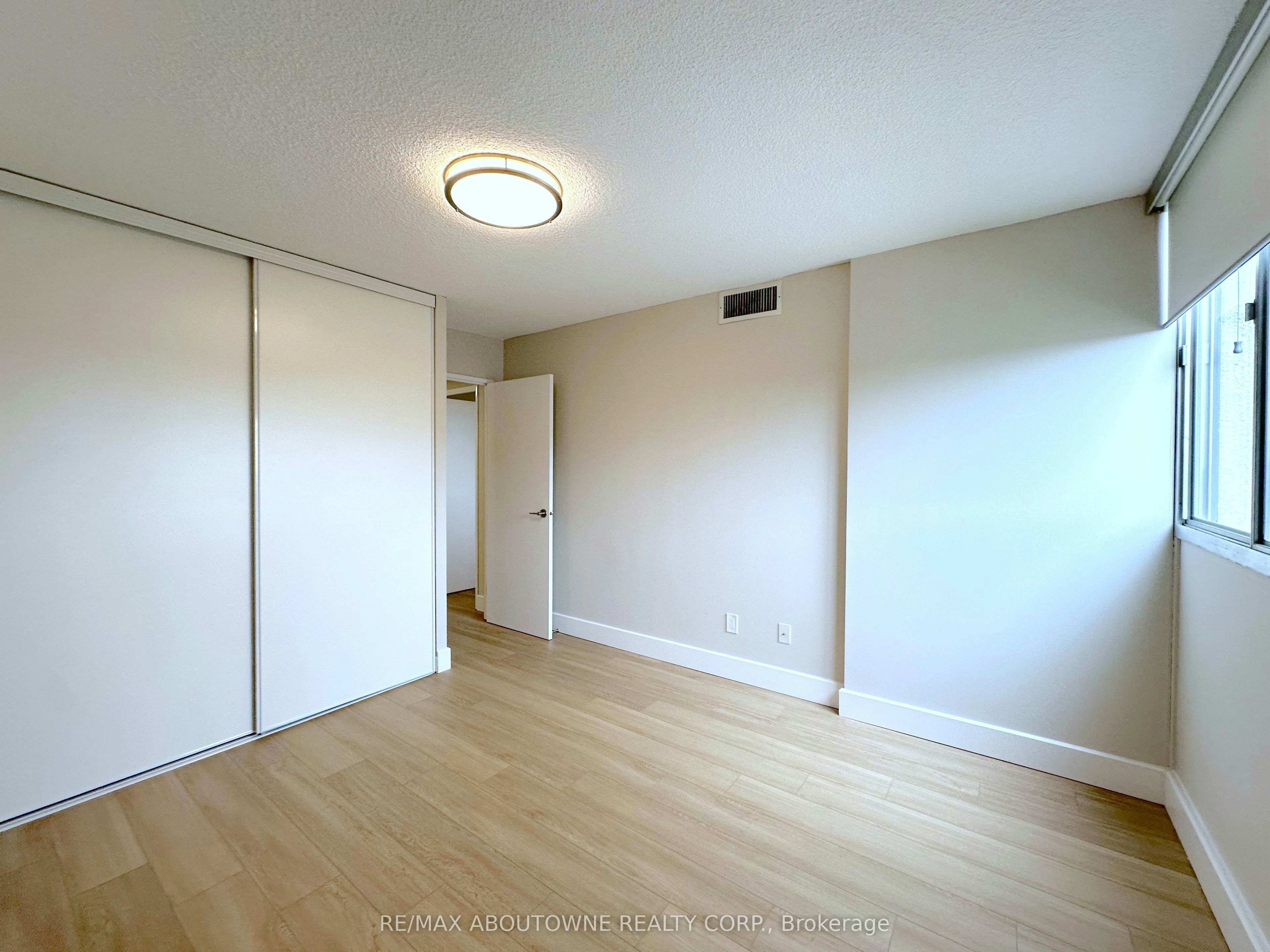 1101-165 La Rose Avenue, Toronto, ON, M9P 3S9 - 12