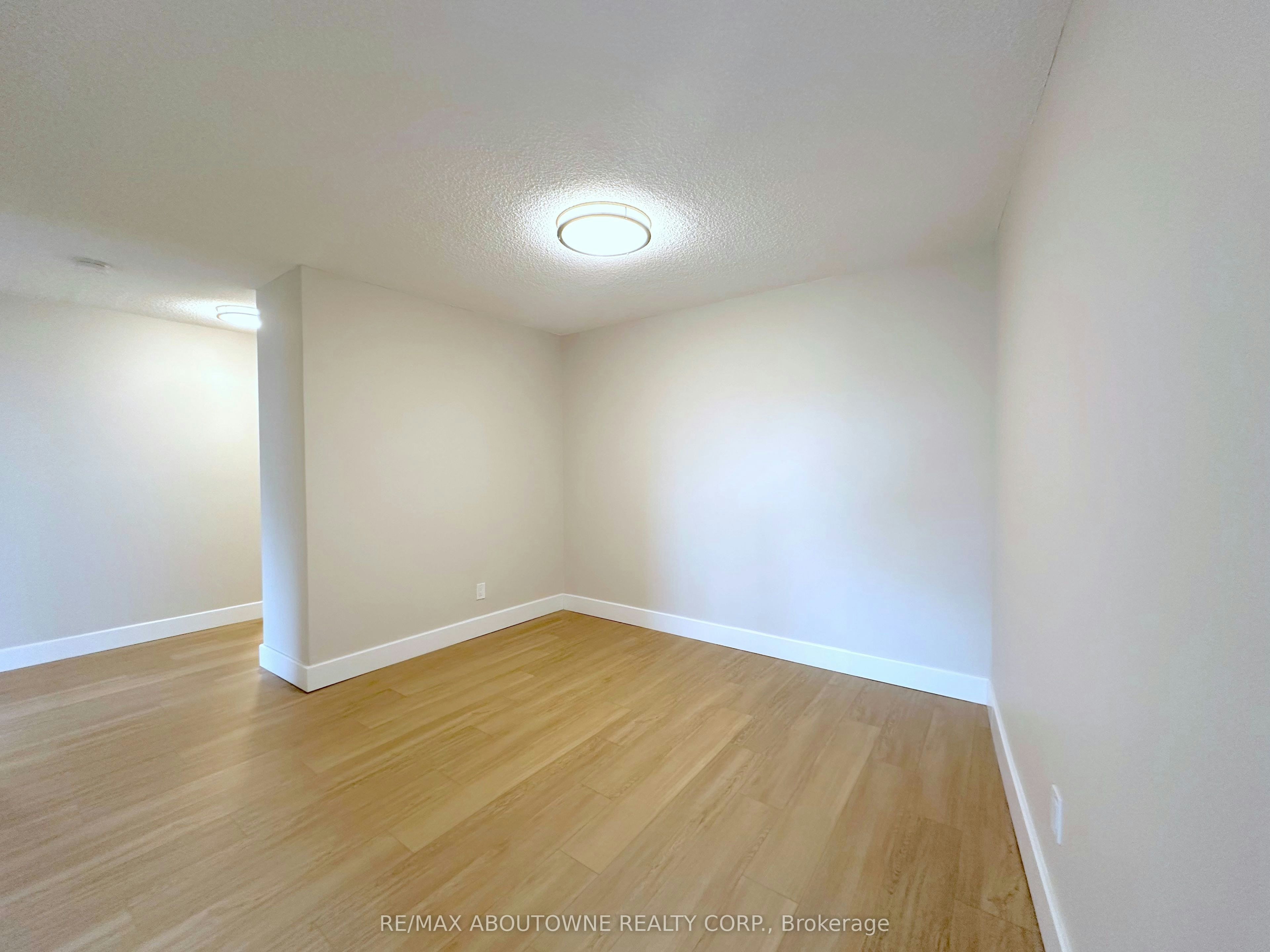 1101-165 La Rose Avenue, Toronto, ON, M9P 3S9 - 6