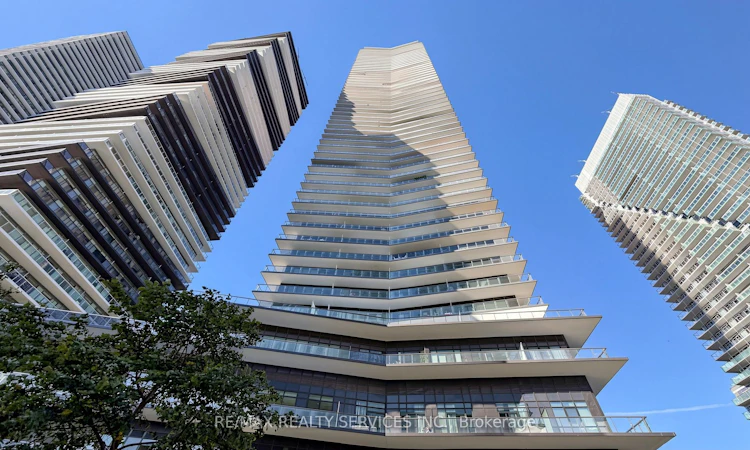 707-38 Annie Craig Drive