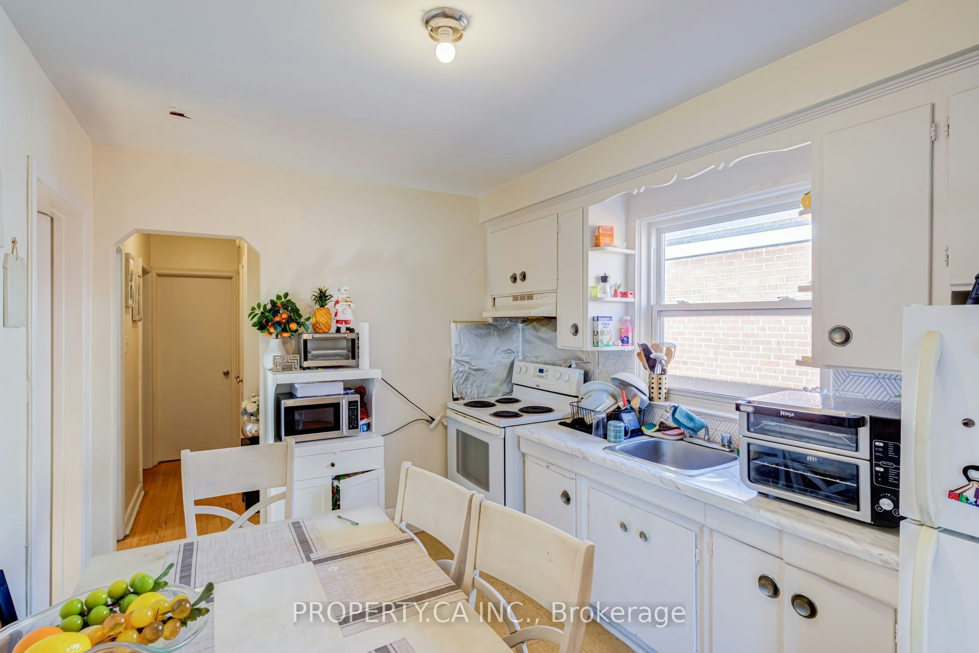 3-606 Harvie Avenue, Toronto, ON, M6E 4M1 - 7