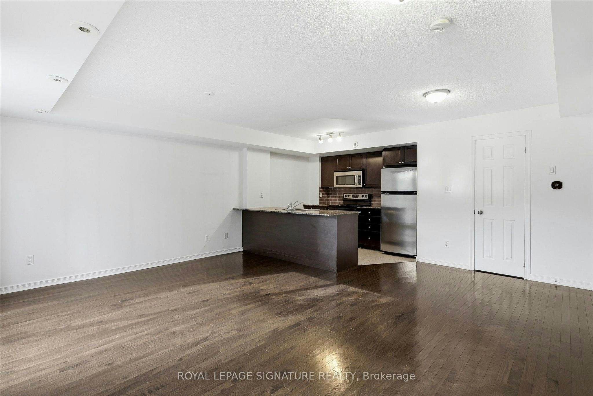 TH135-5 Elsie Lane, Toronto, ON, M6P 3N3