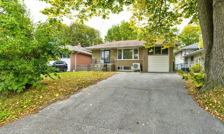 341 Rathburn Road
