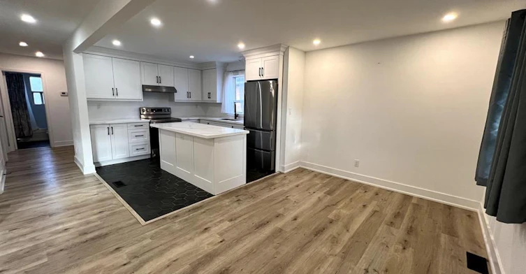 1-127 Treeview Drive, Toronto, ON, M8W 4C4 - 4