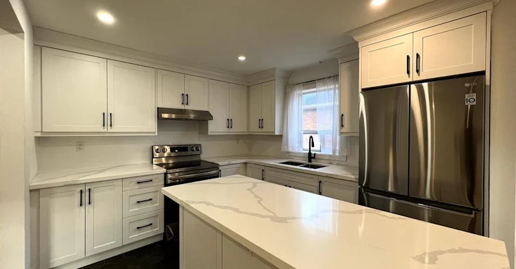 1-127 Treeview Drive, Toronto, ON, M8W 4C4 - 2