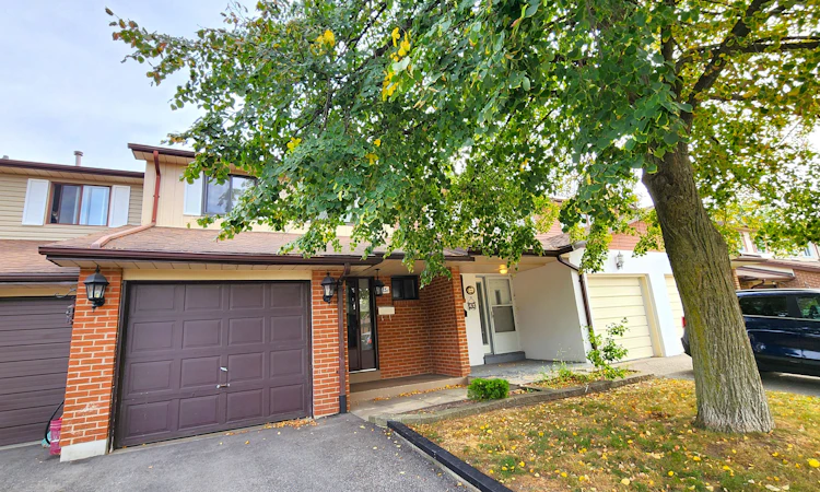 25-25 Baronwood Court