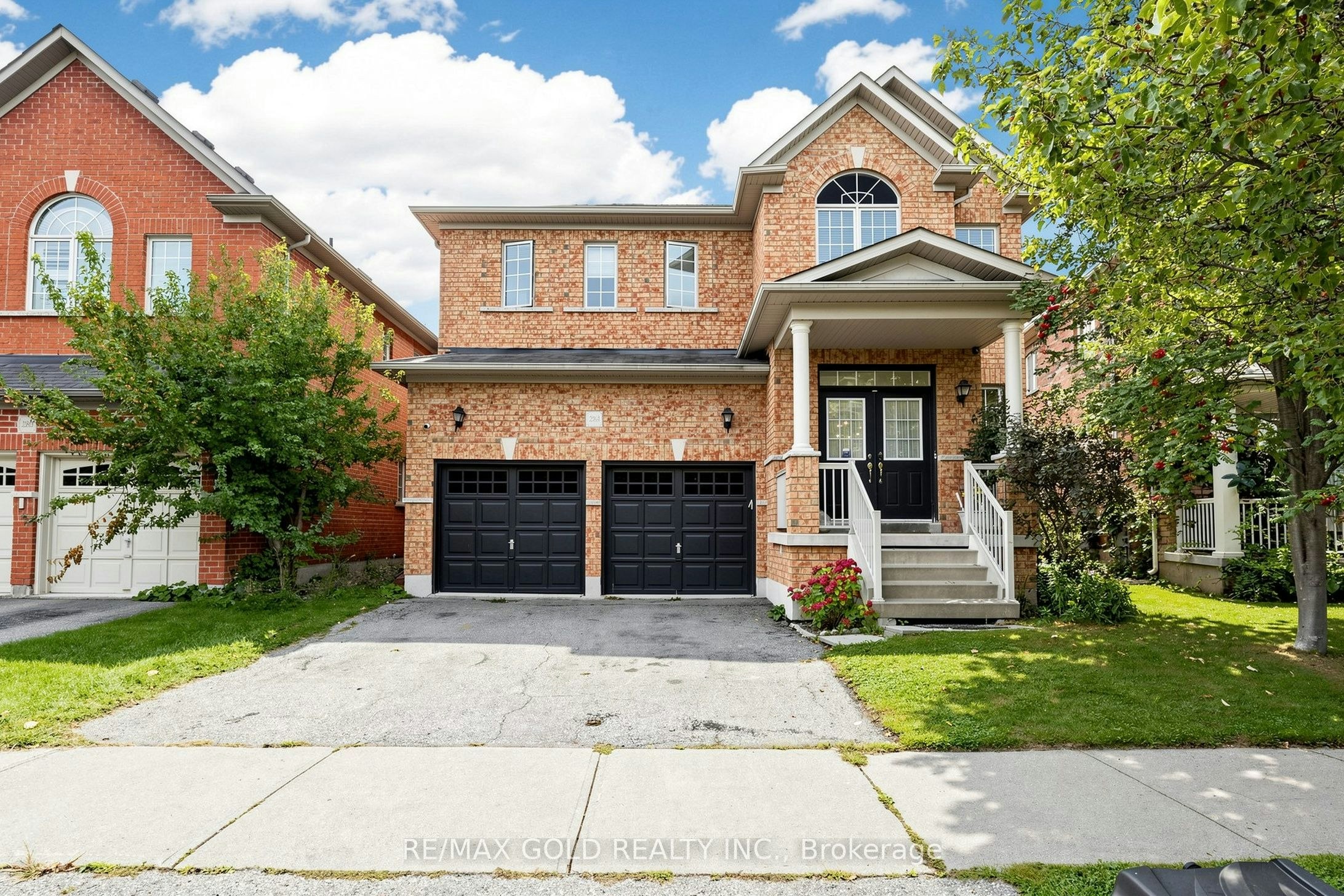 284 Holmes Crescent, Milton, ON, L9T 0R2