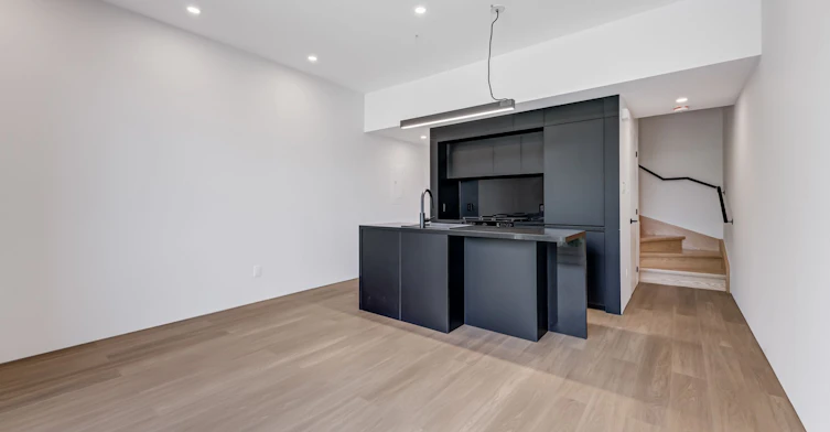 3-101 Bernice Crescent, Toronto, ON, M6N 1W7 - 8