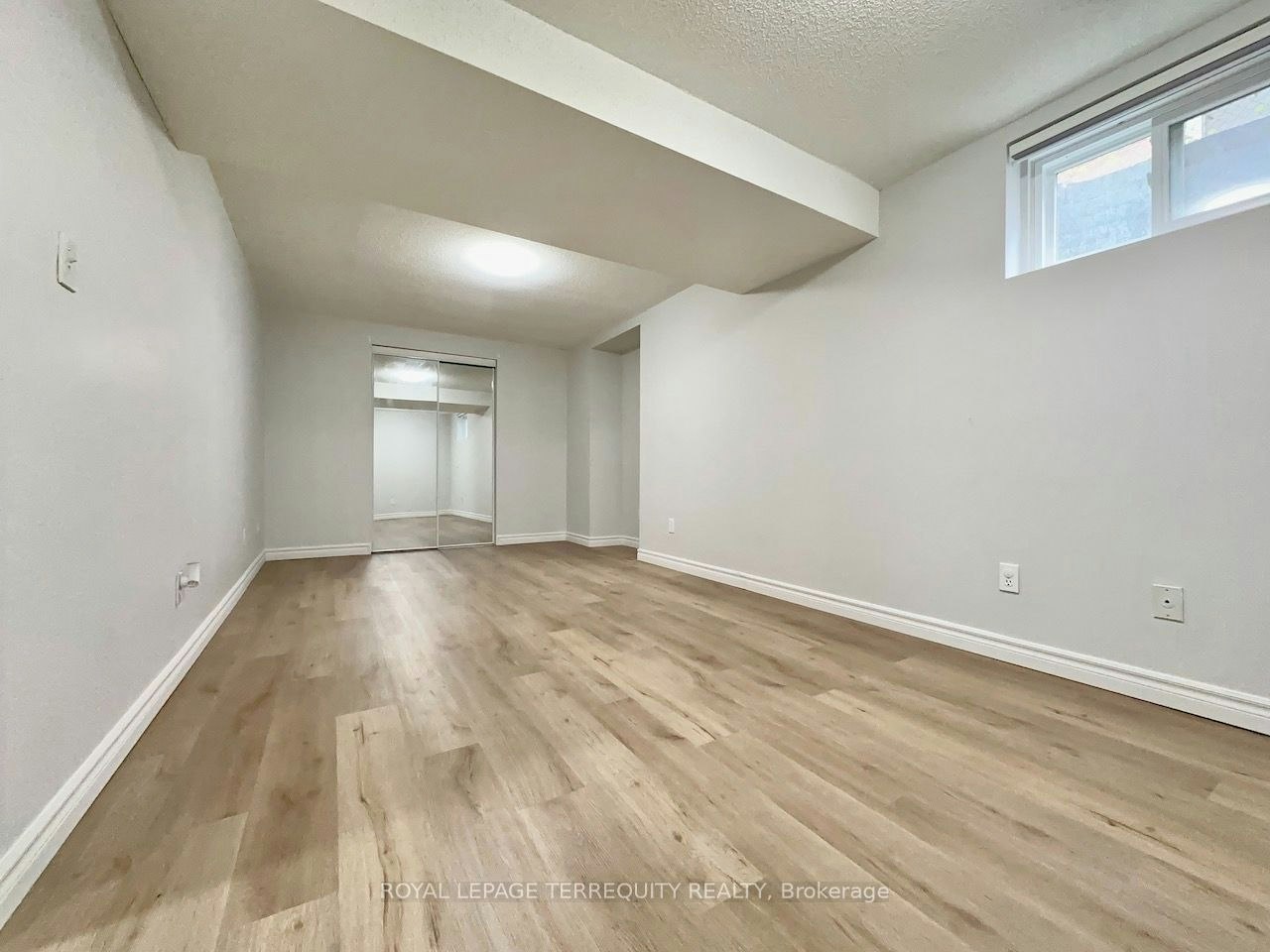Lower Level-13 Milford Crescent, Brampton, ON, L6S 3E3 - 4