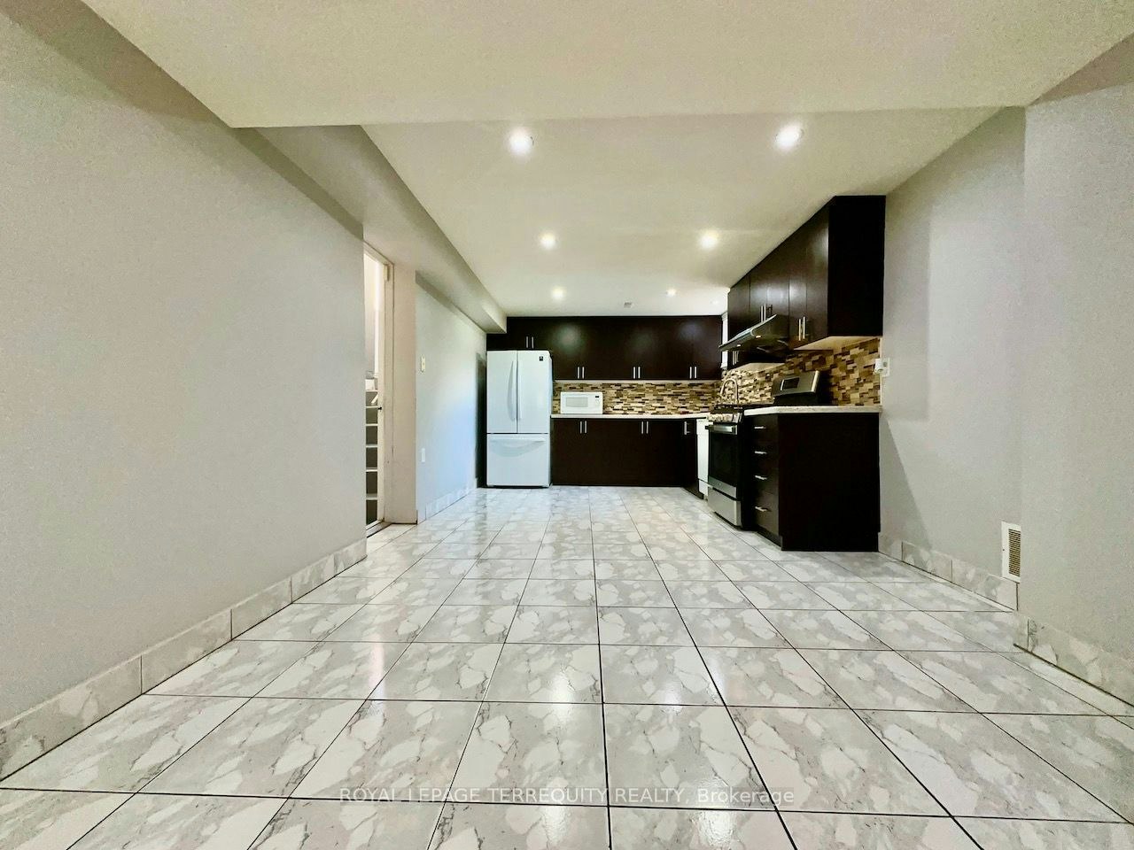 Lower Level-13 Milford Crescent, Brampton, ON, L6S 3E3 - 10