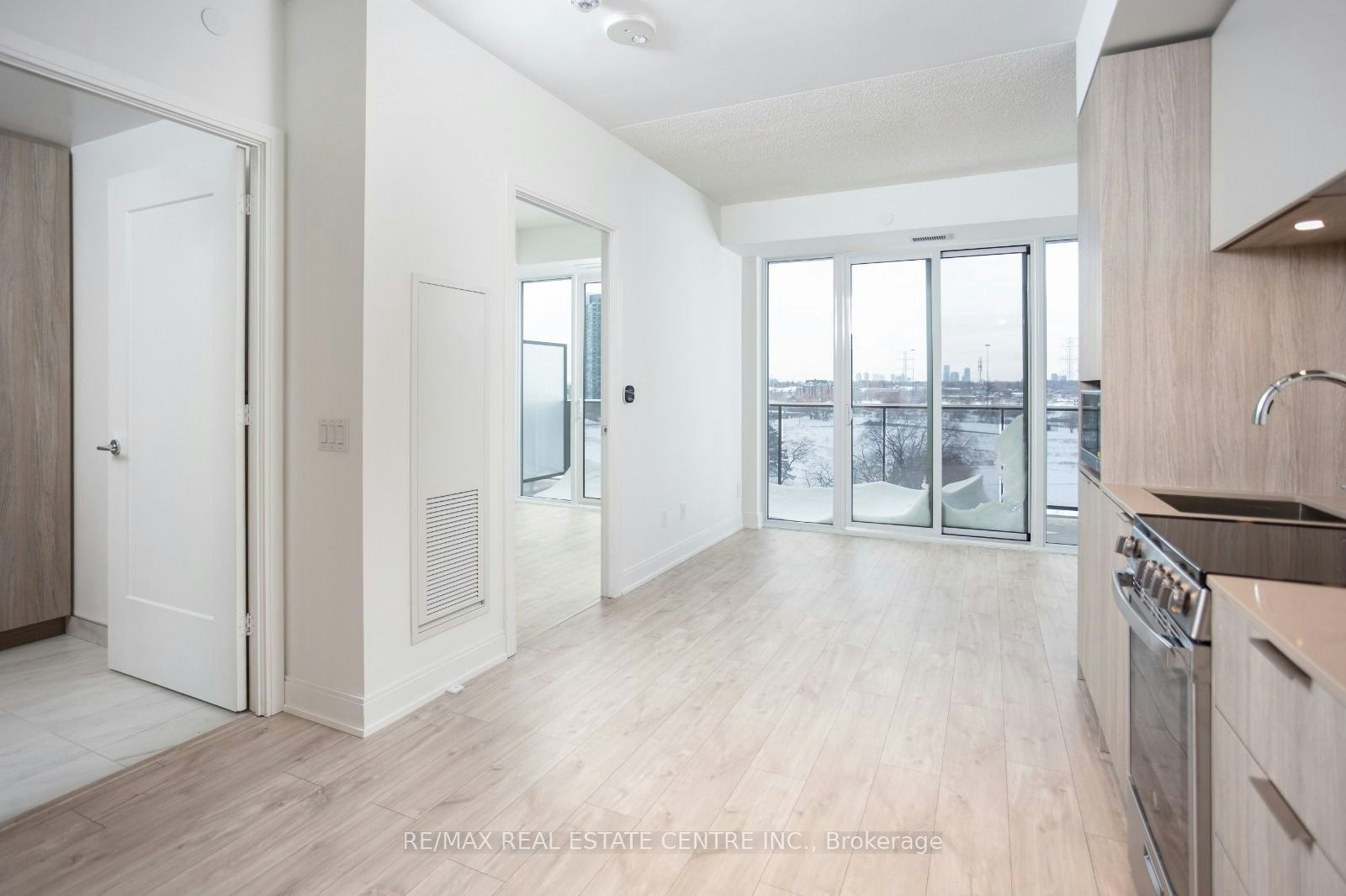701-70 Annie Craig Drive, Toronto, ON, M8V 0C4 - 11