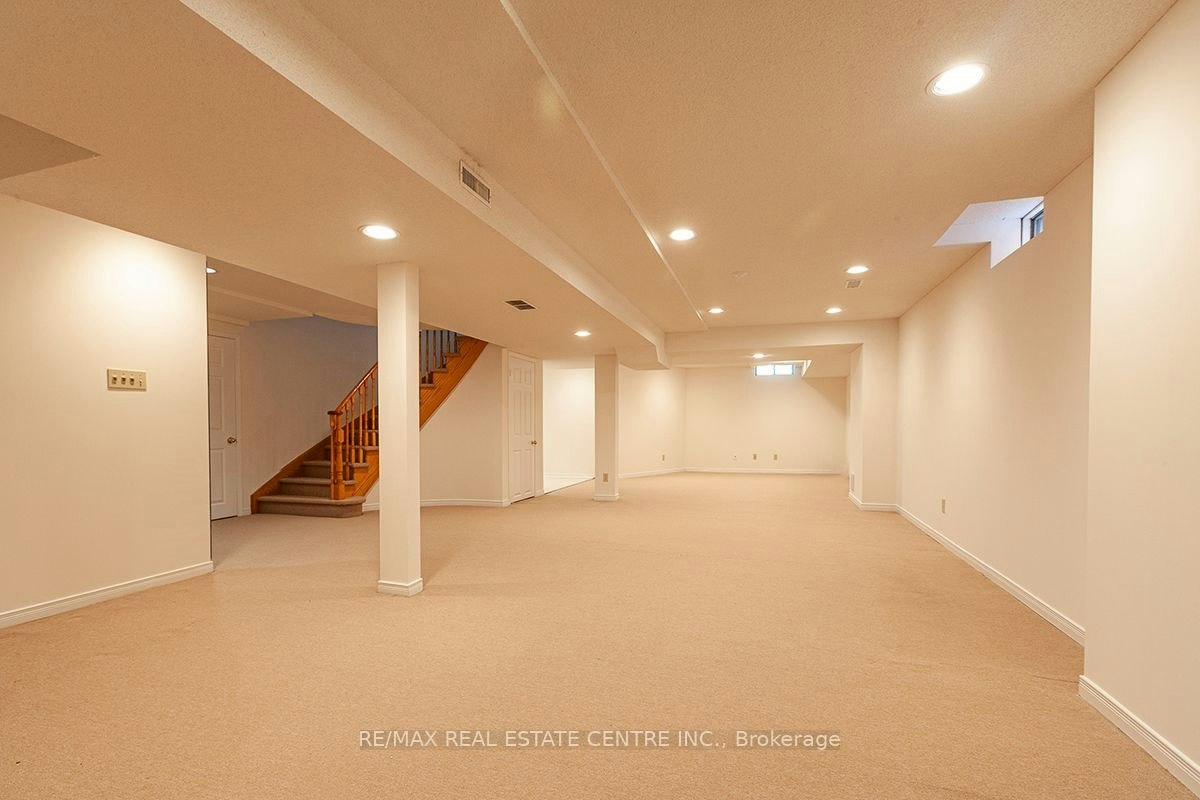 3679 Loyalist Drive, Mississauga, ON, L5L 4S9 - 47