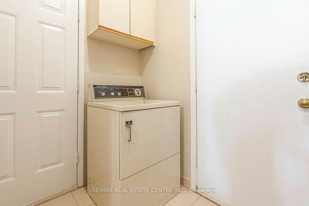 3679 Loyalist Drive, Mississauga, ON, L5L 4S9 - 25