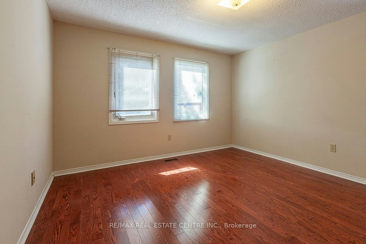 3679 Loyalist Drive, Mississauga, ON, L5L 4S9 - 43