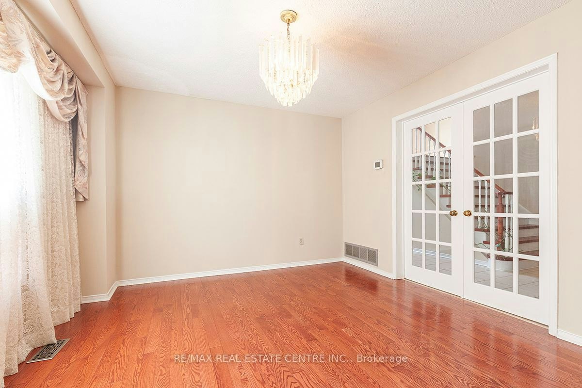 3679 Loyalist Drive, Mississauga, ON, L5L 4S9 - 10