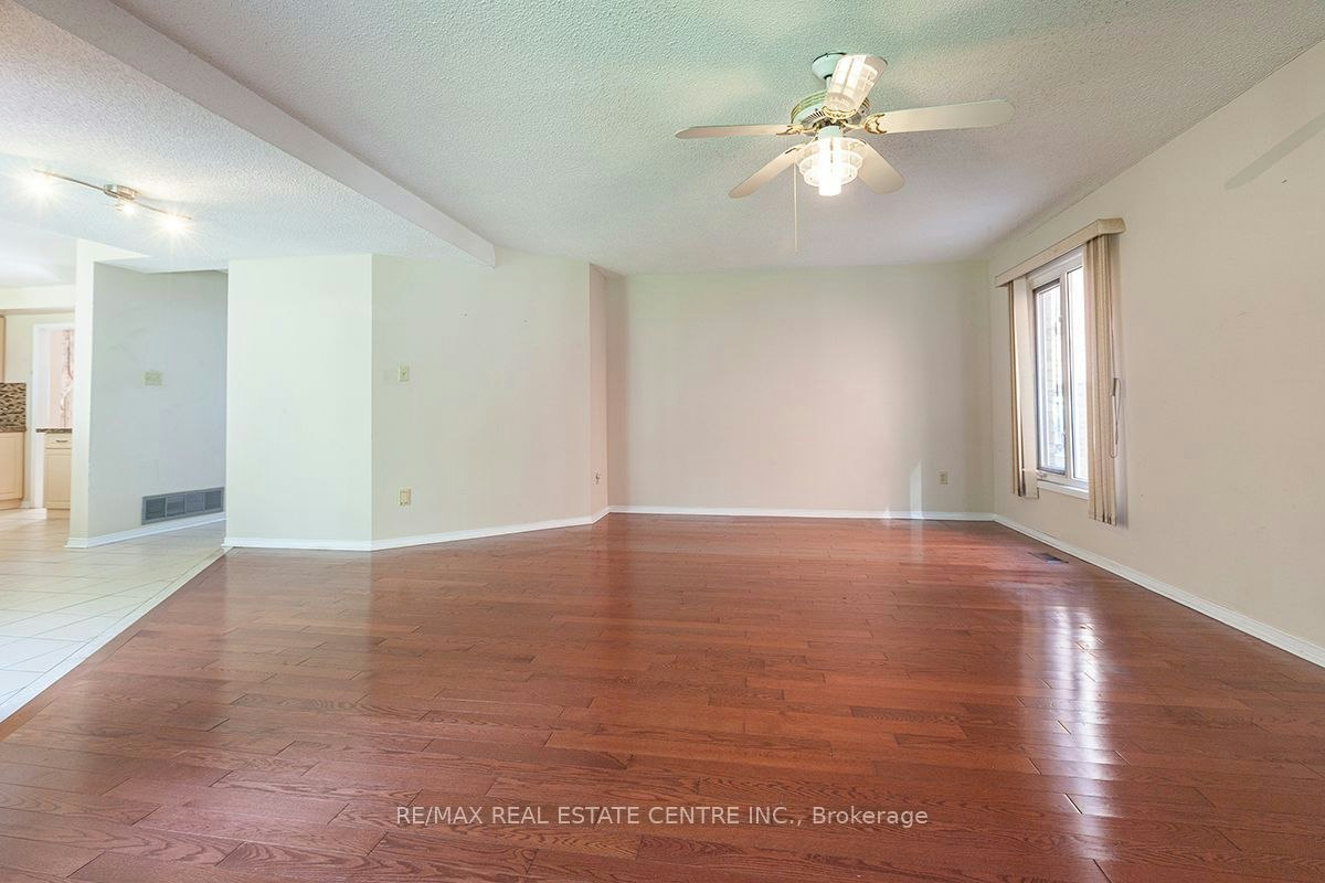 3679 Loyalist Drive, Mississauga, ON, L5L 4S9 - 21