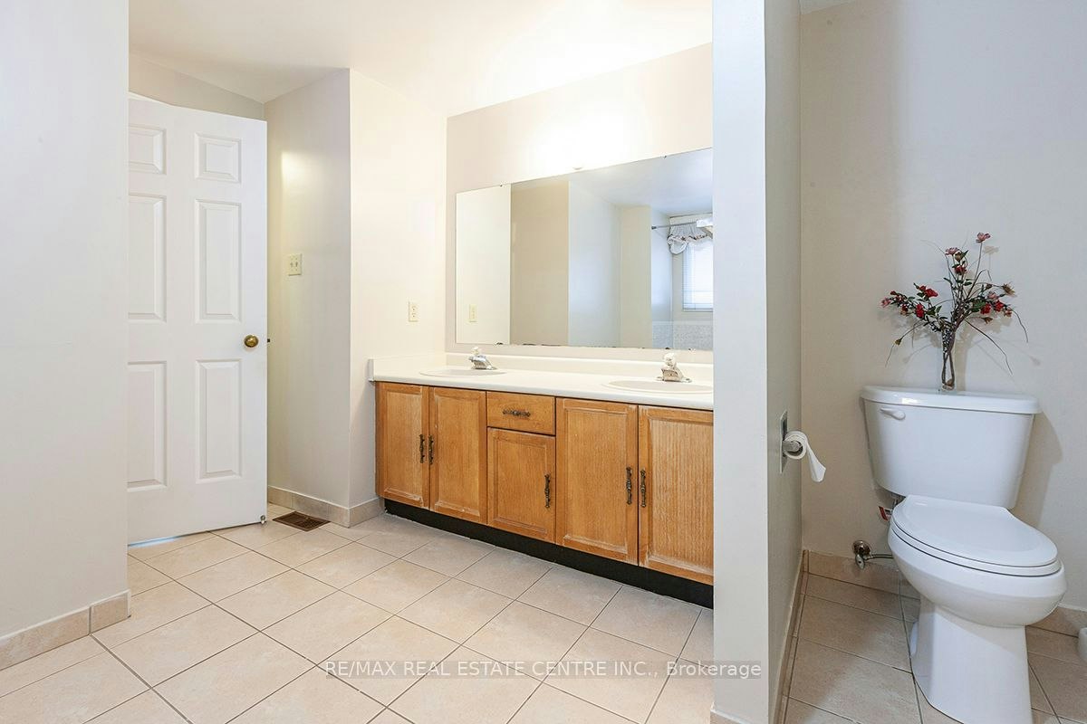 3679 Loyalist Drive, Mississauga, ON, L5L 4S9 - 36