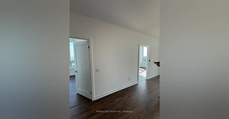 2502-5105 Hurontario Street, Mississauga, ON, L4Z 0C9 - 11