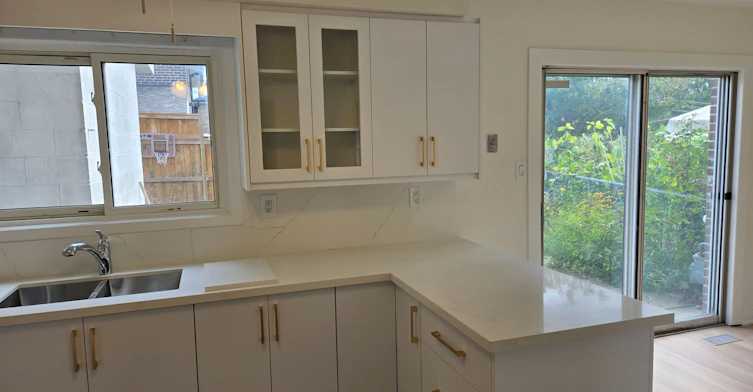 13 Faulkner Crescent, Toronto, ON, M9M 2B9 - 4