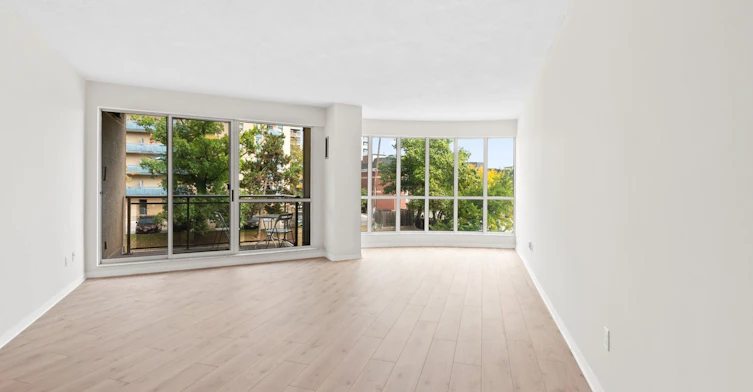 311-2511 Lakeshore Road W, Oakville, ON, L6L 6L9 - 5