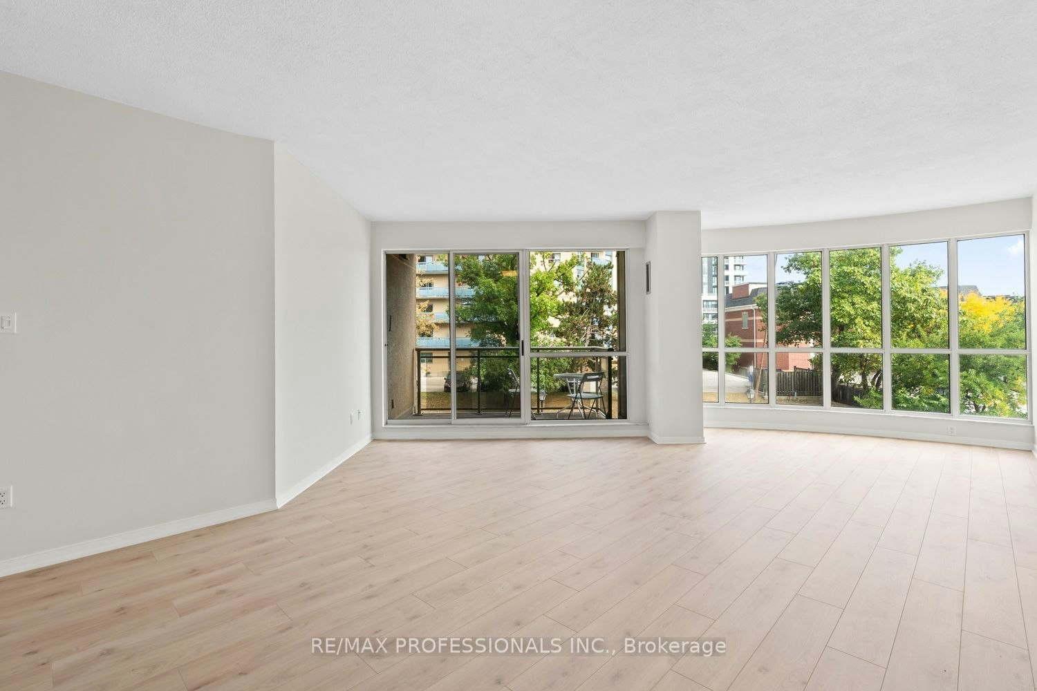 311-2511 Lakeshore Road W, Oakville, ON, L6L 6L9 - 7