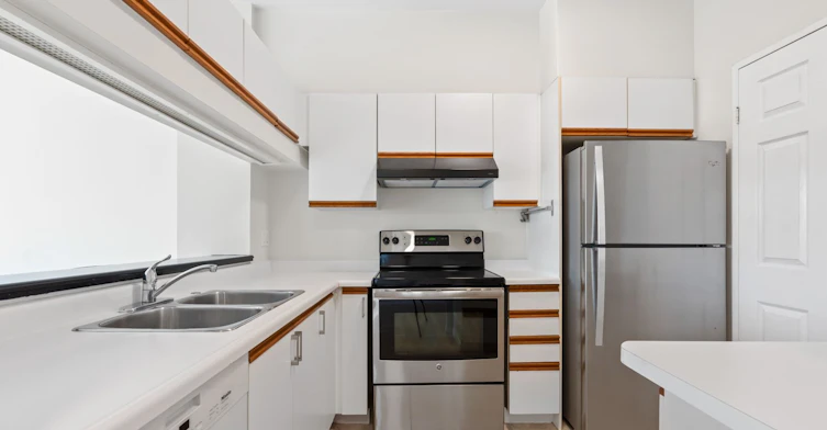 311-2511 Lakeshore Road W, Oakville, ON, L6L 6L9 - 15