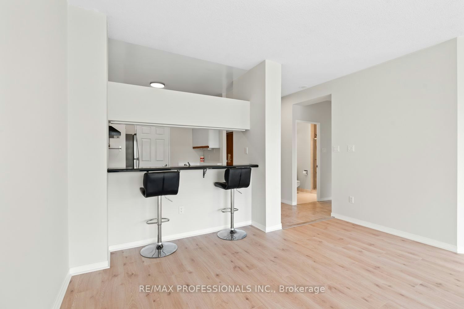 311-2511 Lakeshore Road W, Oakville, ON, L6L 6L9 - 8