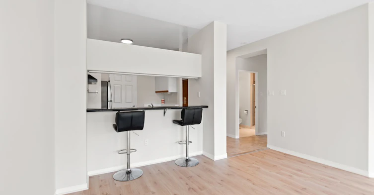 311-2511 Lakeshore Road W, Oakville, ON, L6L 6L9 - 8