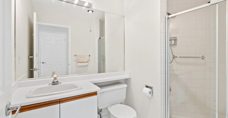 311-2511 Lakeshore Road W, Oakville, ON, L6L 6L9 - 27