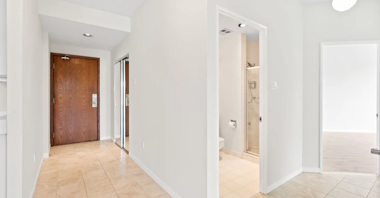 311-2511 Lakeshore Road W, Oakville, ON, L6L 6L9 - 26