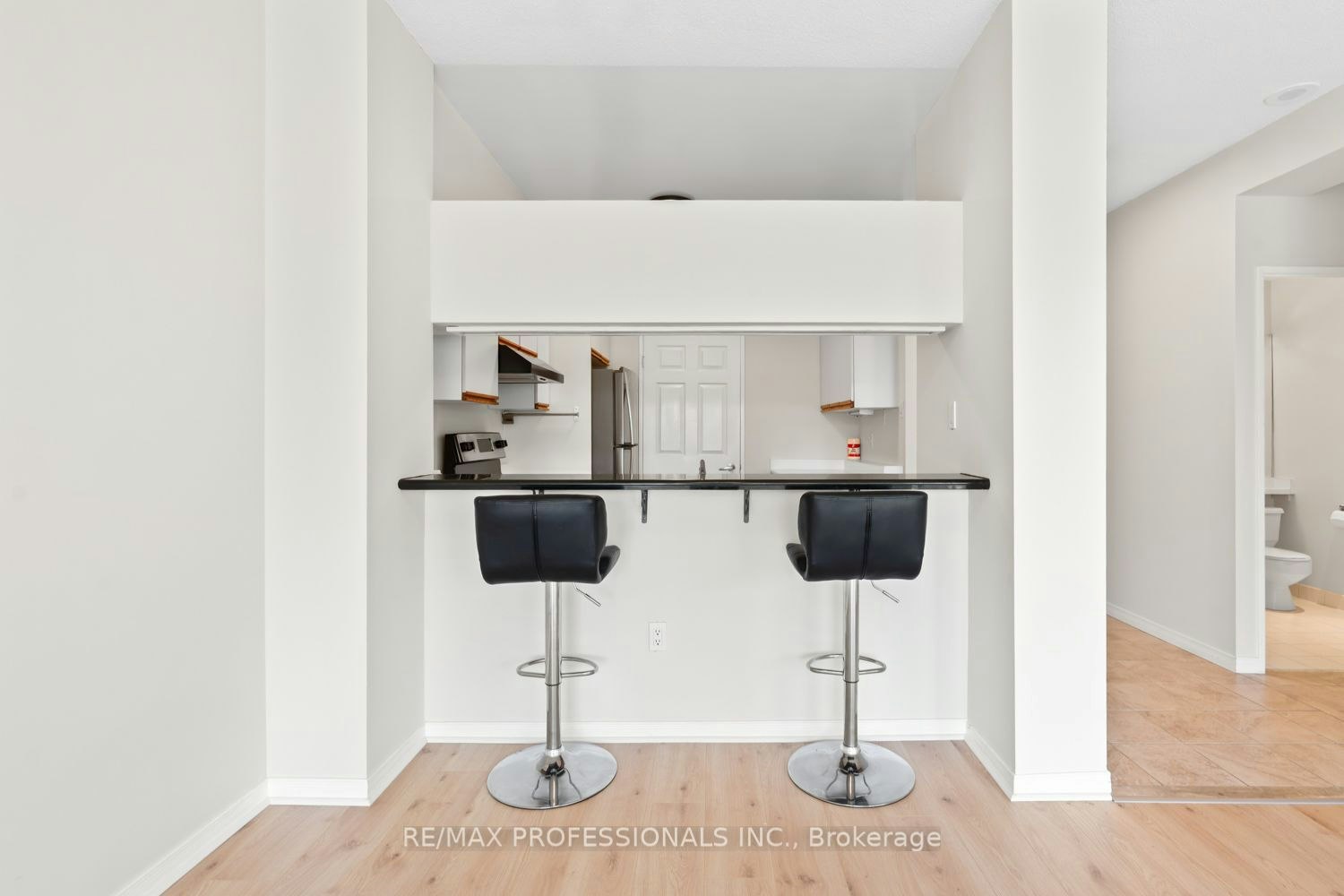 311-2511 Lakeshore Road W, Oakville, ON, L6L 6L9 - 12
