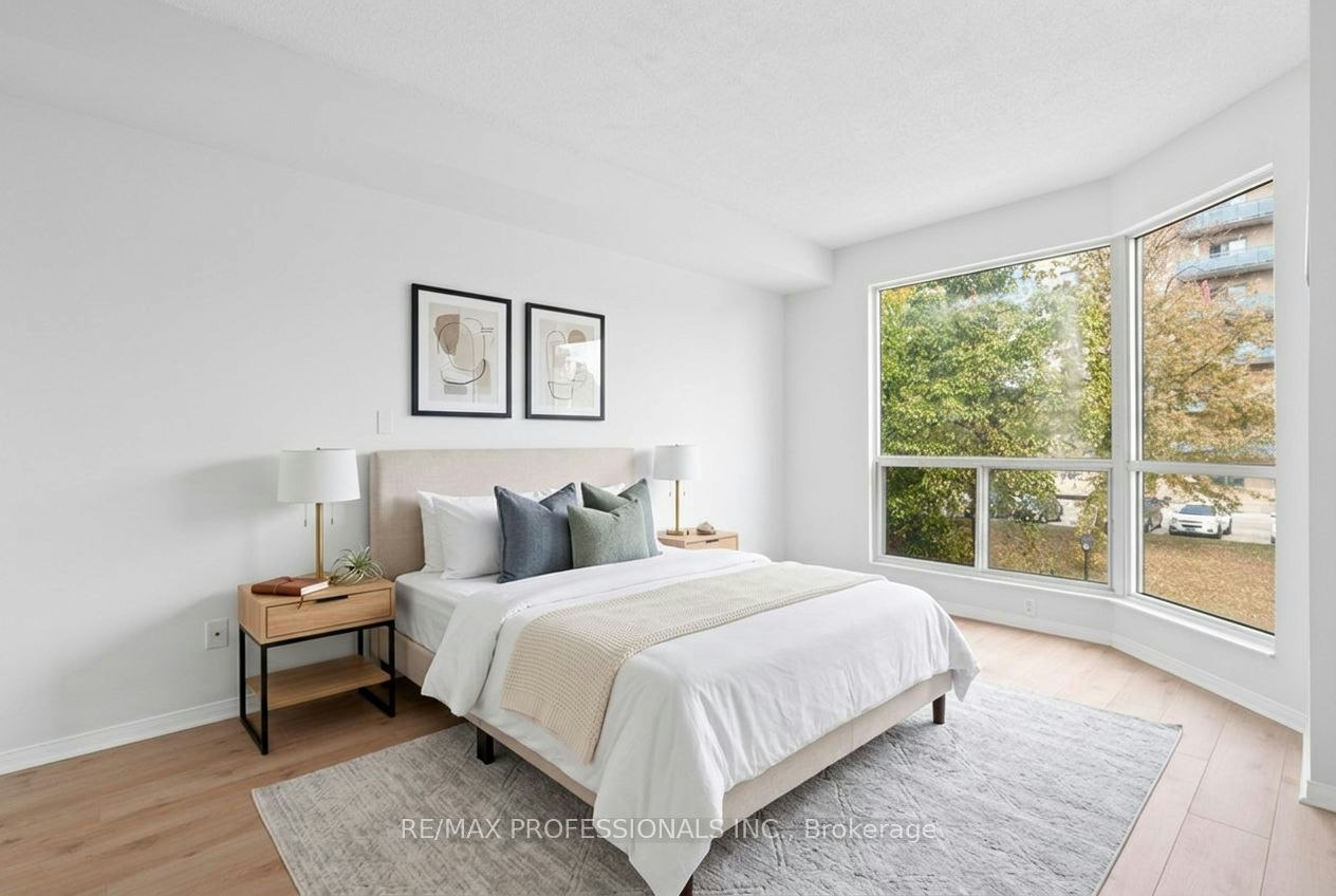 311-2511 Lakeshore Road W, Oakville, ON, L6L 6L9 - 19
