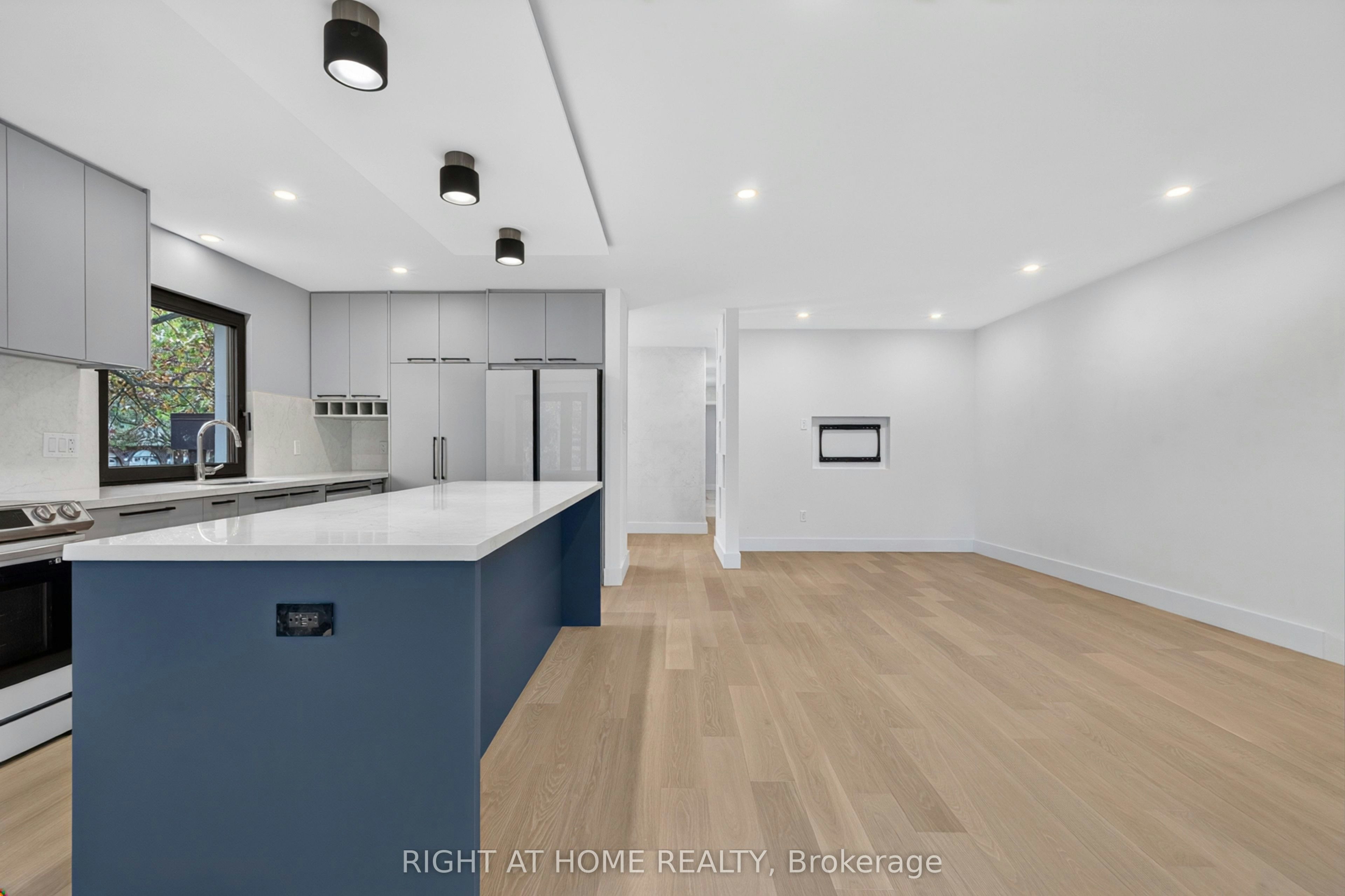 3361 Rhonda Valley, Mississauga, ON, L5A 3G1 - 10