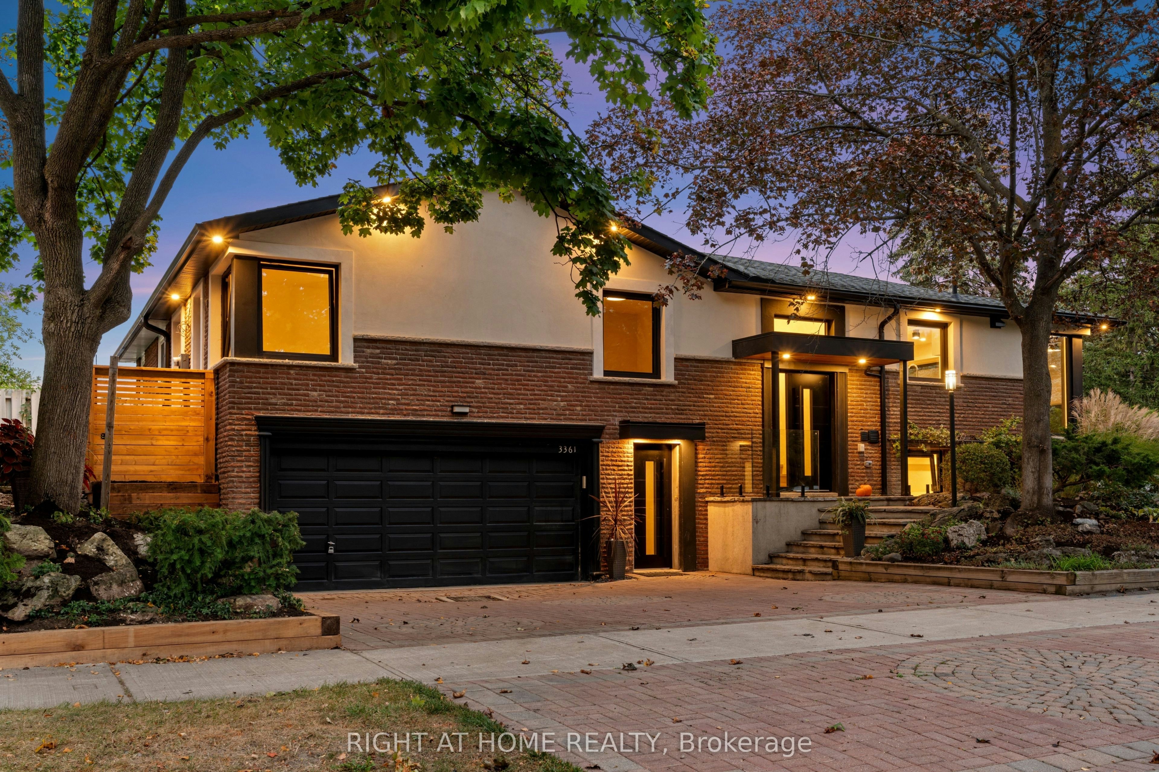 3361 Rhonda Valley, Mississauga, ON, L5A 3G1 - 4