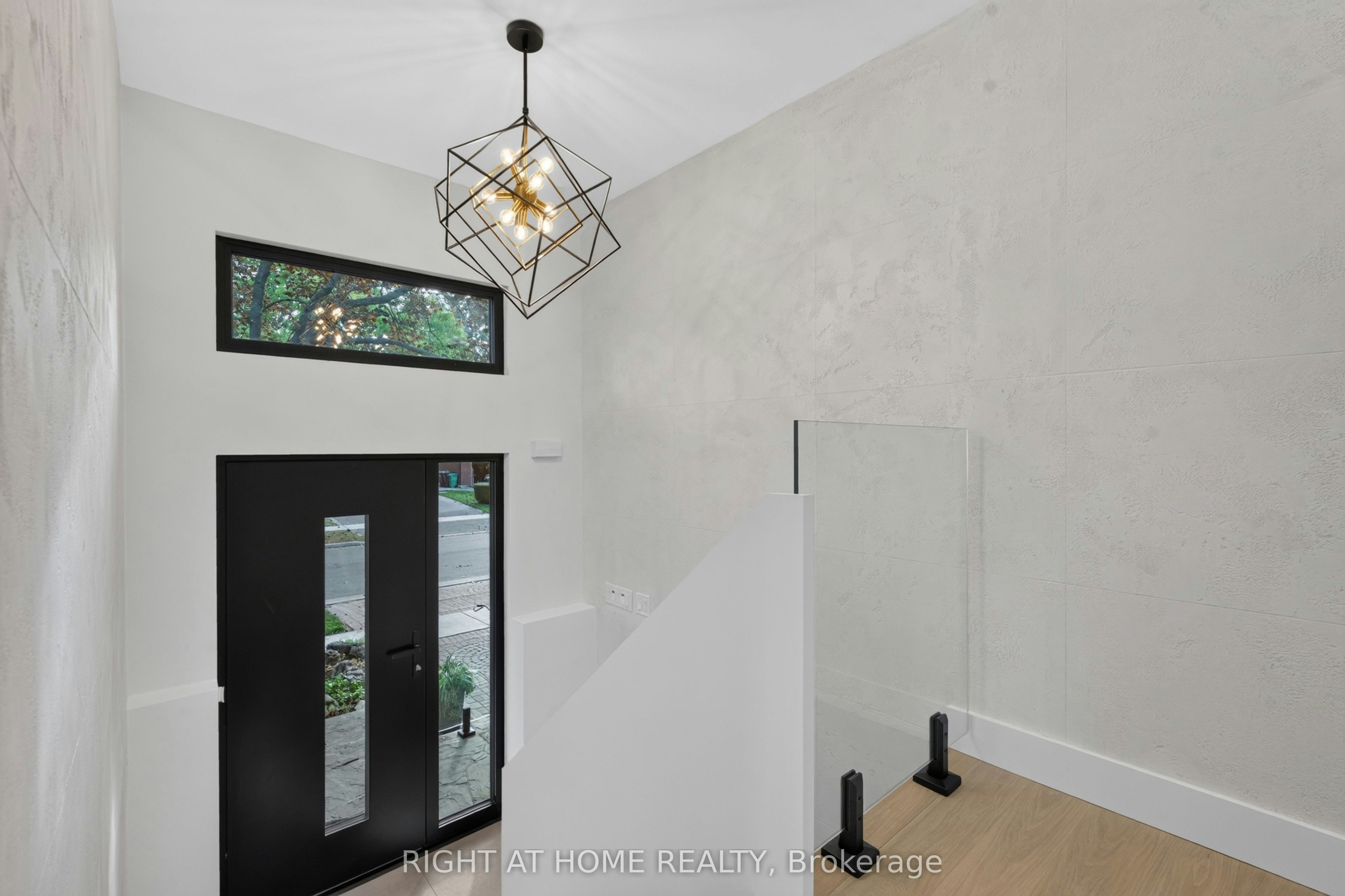 3361 Rhonda Valley, Mississauga, ON, L5A 3G1 - 5
