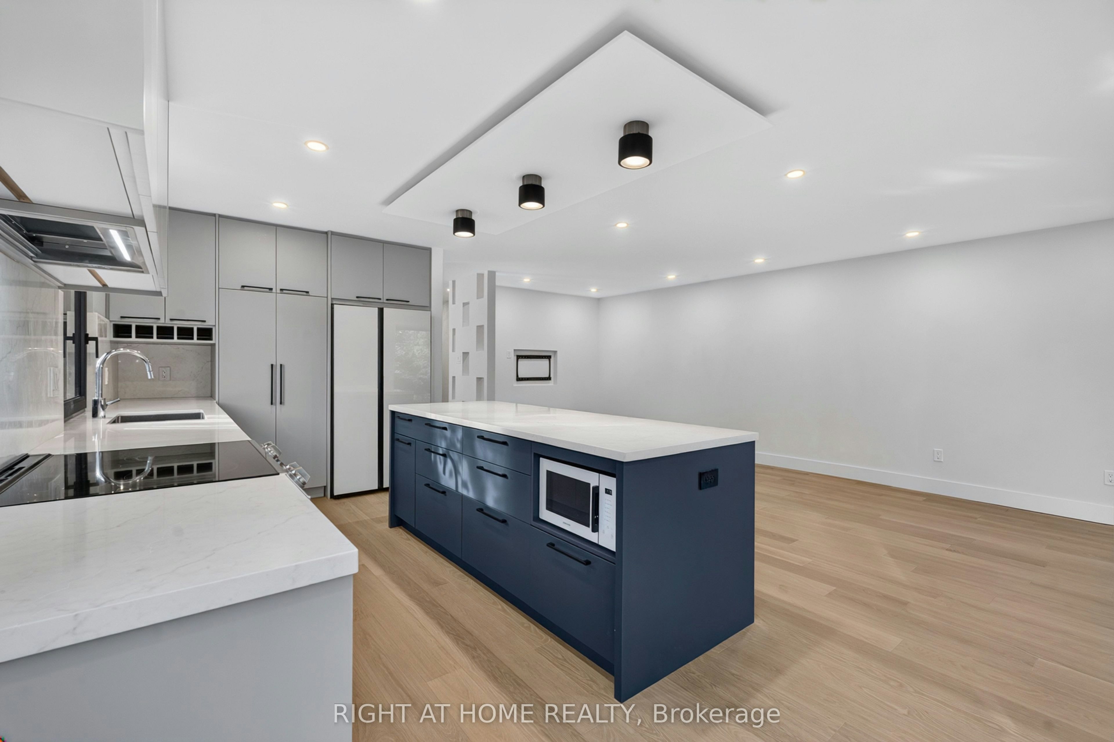 3361 Rhonda Valley, Mississauga, ON, L5A 3G1 - 8