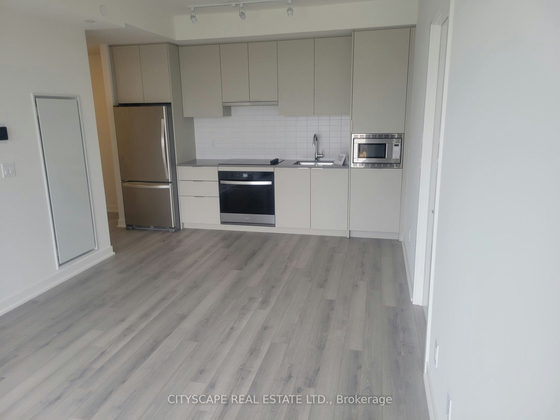 603-3071 Trafalgar Road, Oakville, ON, L6H 8C5