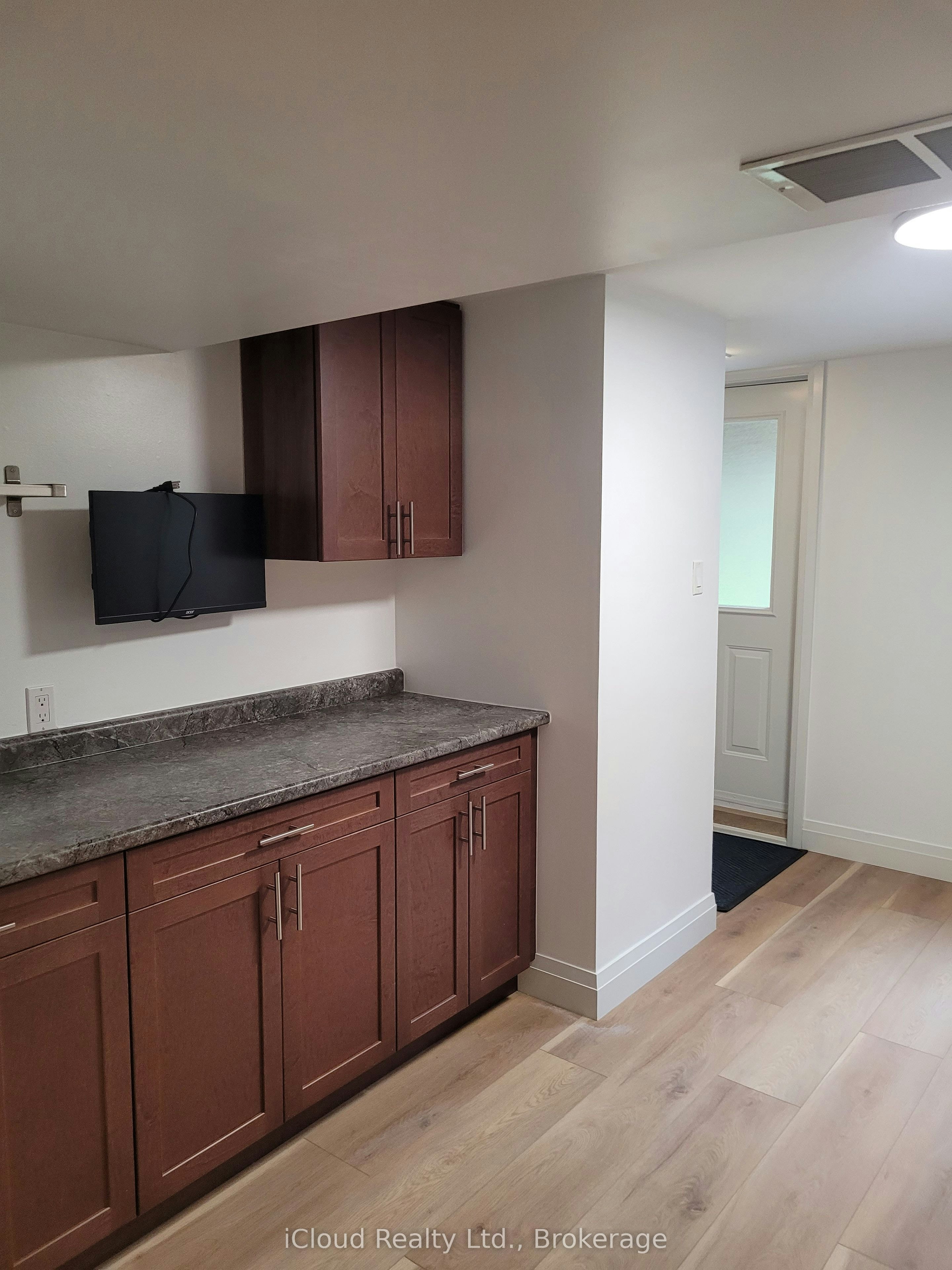 84 Confederation Road, Halton Hills, ON, L7G 3R8 - 4