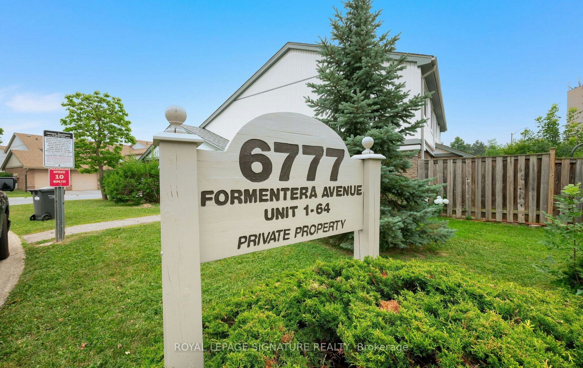 28-6777 Formentera Avenue, Mississauga, ON, L5N 2M3 - 2